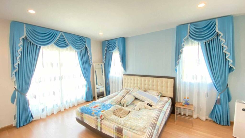 Arabic curtains installation in Dubai