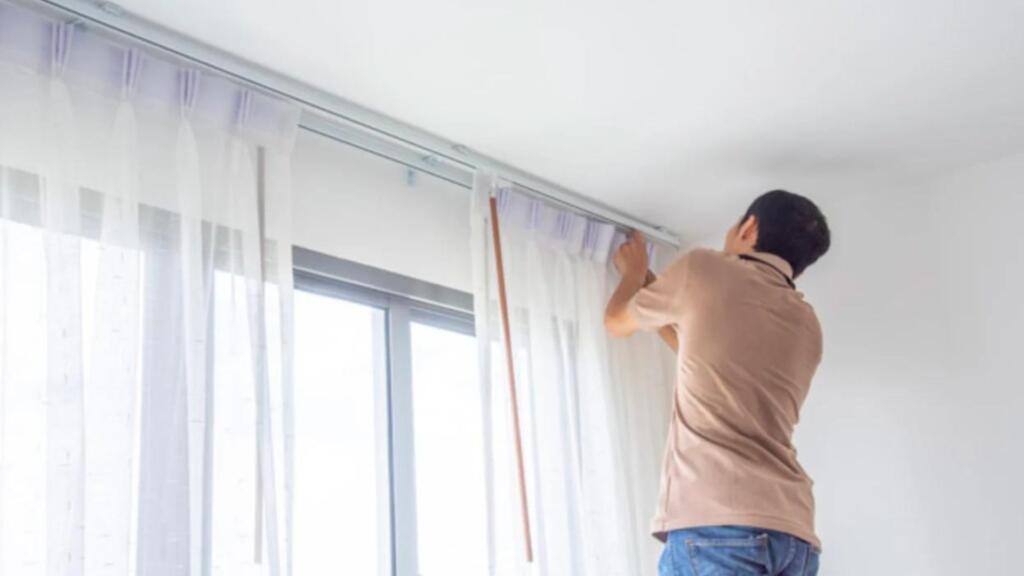 Curtain Installation Services Dubai