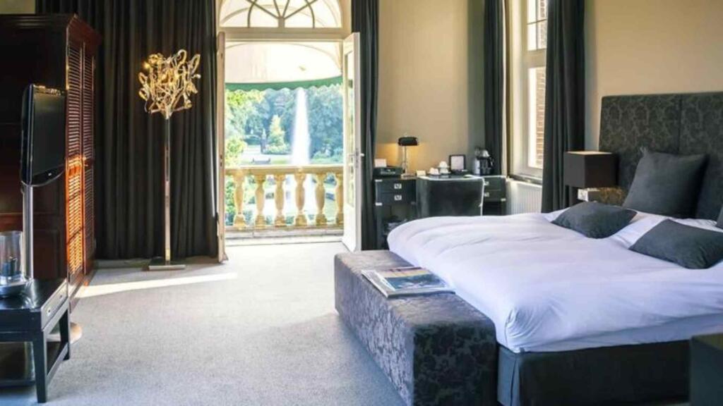 Custom Made Luxury Hotel Curtains Dubai